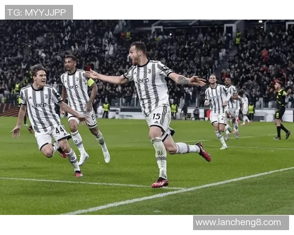 德甲精彩对决尤文图斯3-0战胜AC米兰帽子戏法点燃全场激情