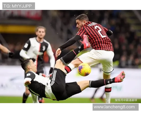 欧联杯激战AC米兰与波尔图2-2平红牌争议引发全场热议